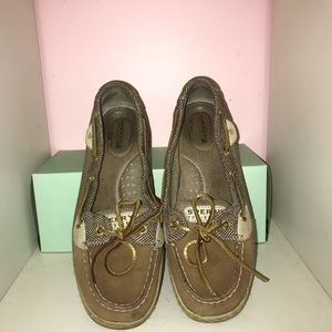 Sperry: Boat Shoe